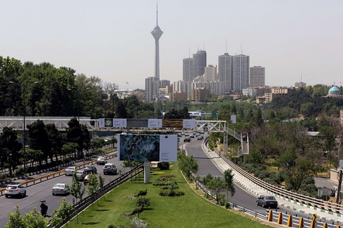 شهردار تهران در دیدار با فعالان حوزه زنان تأکید کرد: سهیم شدن زنان در مدیریت تهران