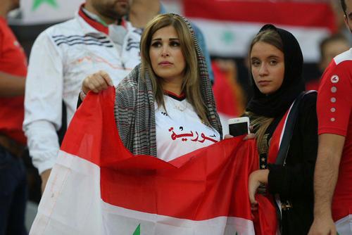 درهای استادیوم به روی زنان ایرانی باز نشد؛ «آزادی» برای زنان سوری